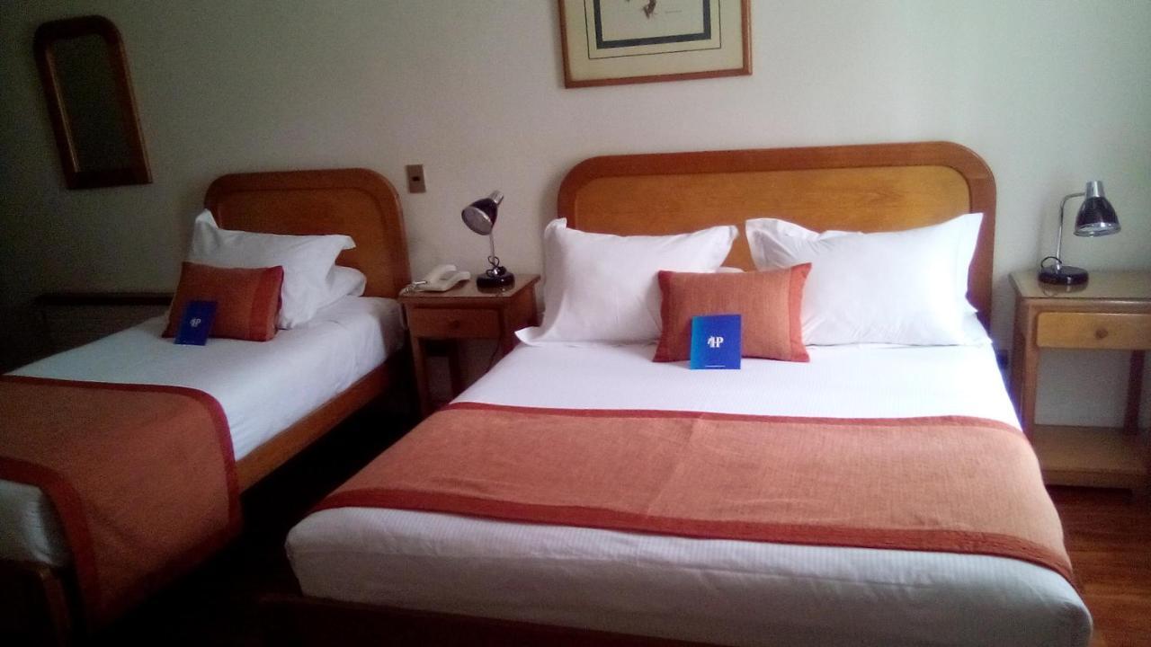 Hotel Presidente Сантьяго Экстерьер фото