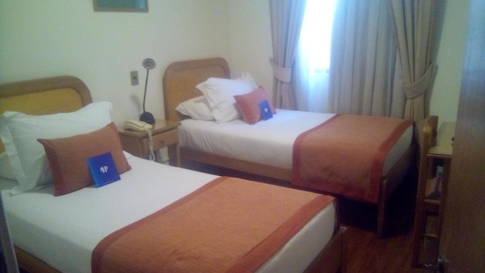 Hotel Presidente Сантьяго Экстерьер фото